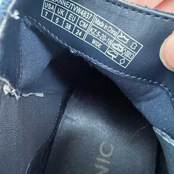 Vionic Anne Ankle Boots Blue Suede Leather Comfort Snake Print Sz 7 - Picture 5 of 6